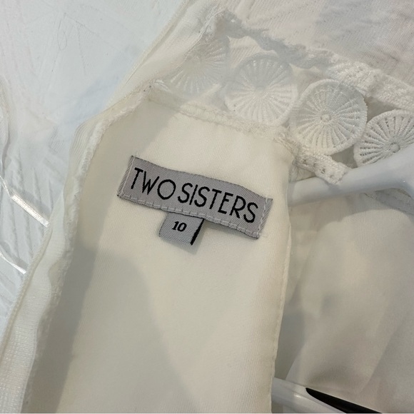Two Sisters Rivers Dress, white lace dress - Picture 5 of 14